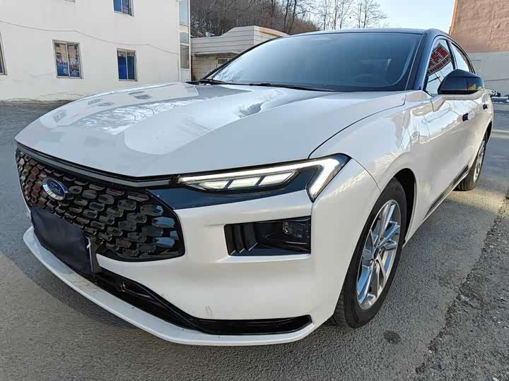 Фото 1 - Ford Mondeo