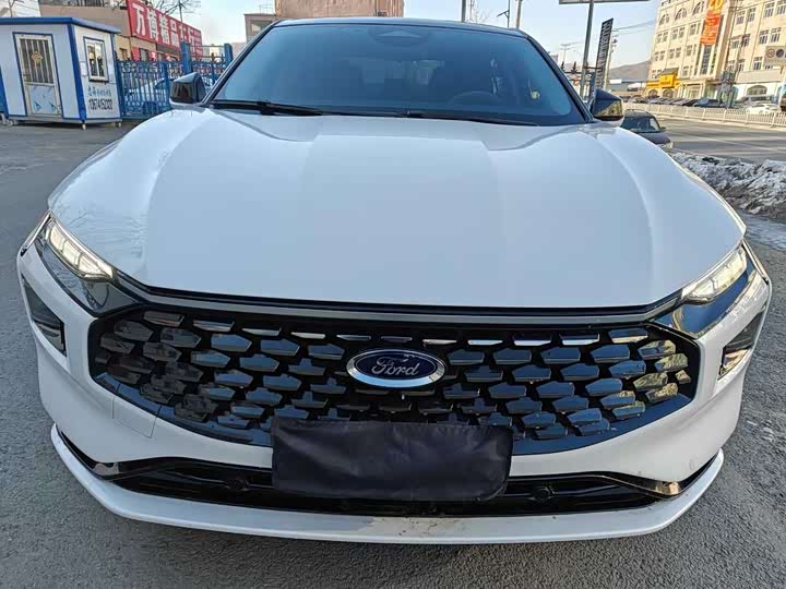 Фото 2 - Ford Mondeo