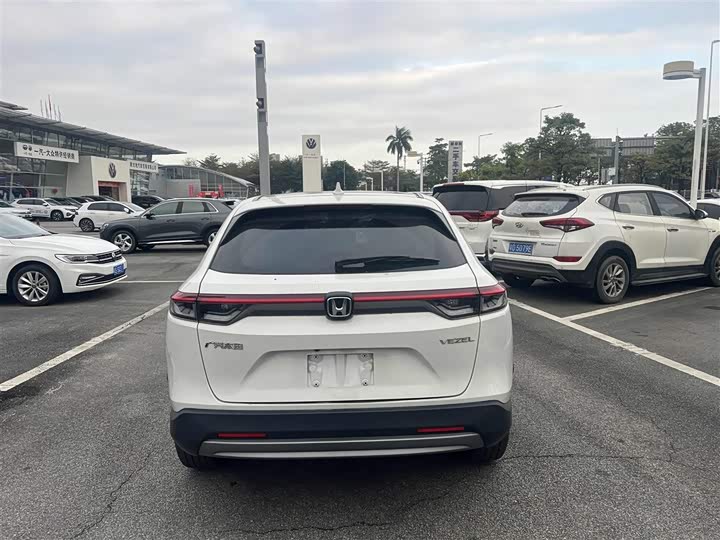 Фото 5 - Honda Vezel