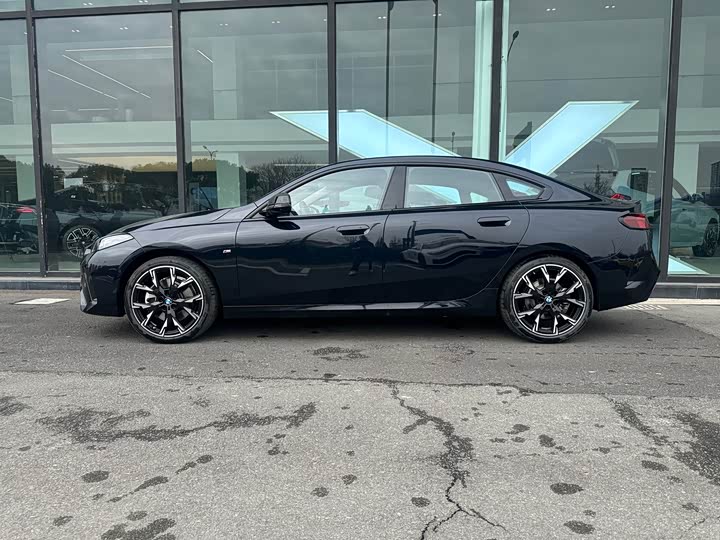 Фото 3 - BMW 2 Series