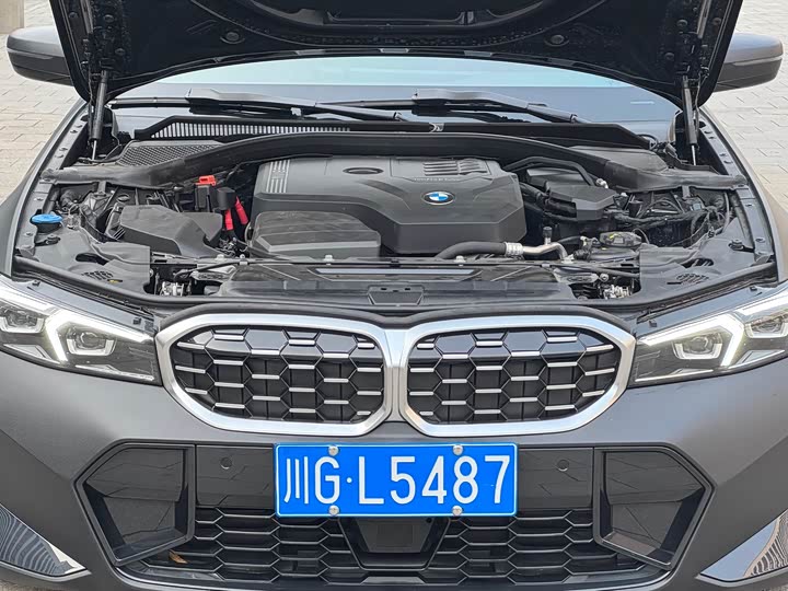 Фото 9 - BMW 3 Series