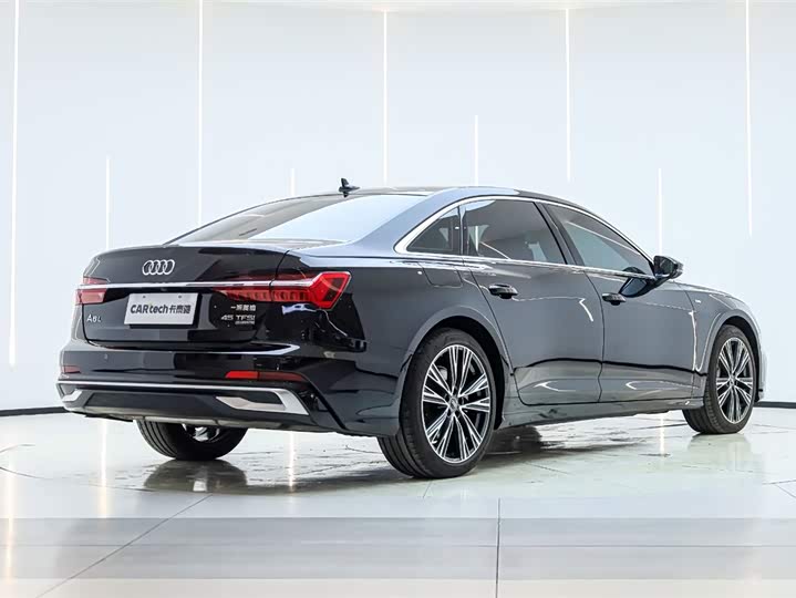 Фото 3 - Audi A6L