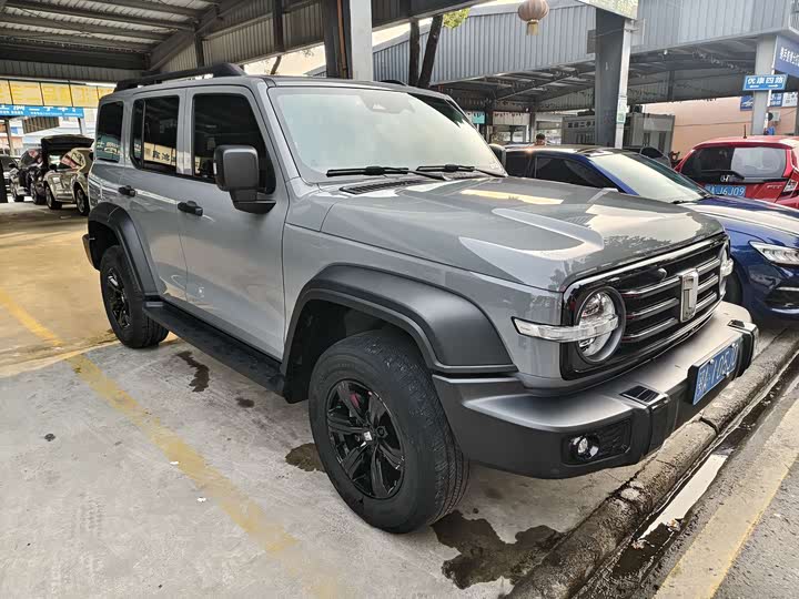 Фото 1 - Tank 300