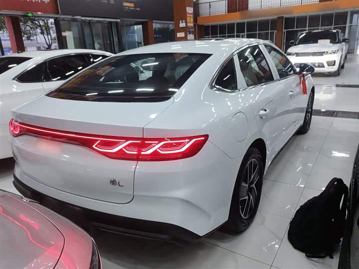 Фото 7 - BYD Qin L