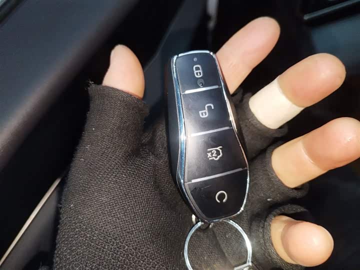 Фото 9 - BYD Qin L