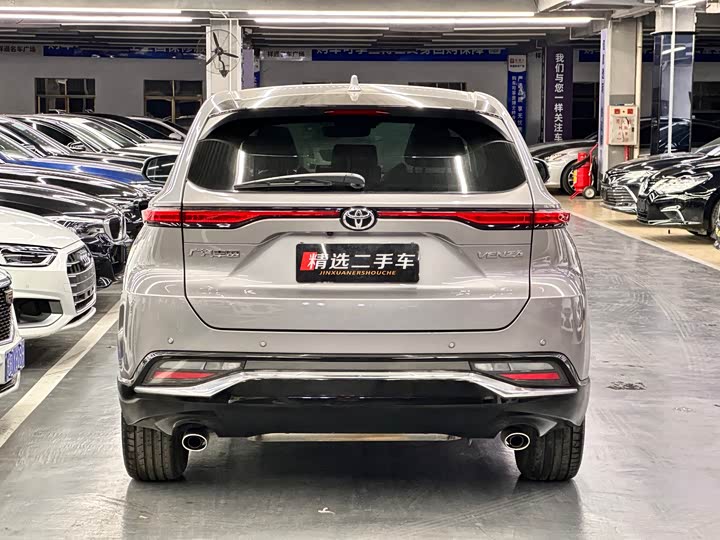 Фото 5 - Toyota Venza