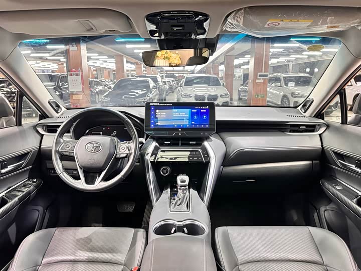 Фото 9 - Toyota Venza