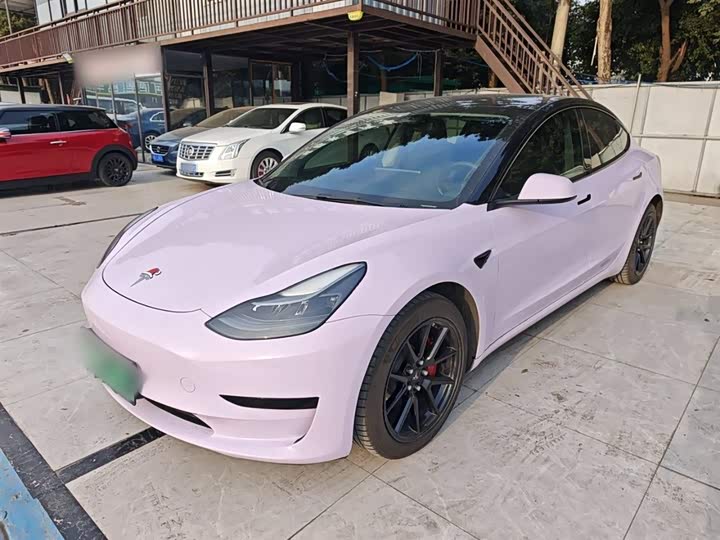 Фото 1 - Tesla Model 3