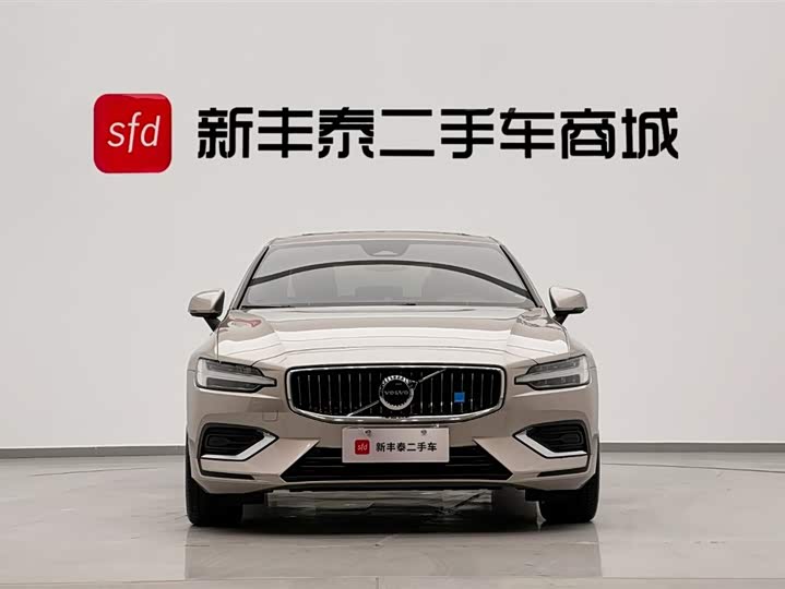 Фото 2 - Volvo S60