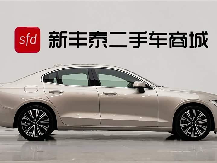Фото 3 - Volvo S60