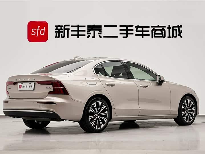 Фото 5 - Volvo S60