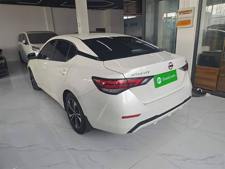 Фото 5 - Nissan Sylphy