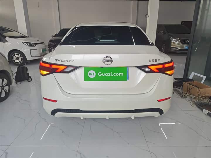 Фото 6 - Nissan Sylphy