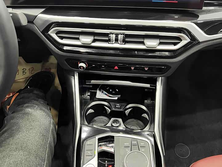 Фото 9 - BMW 3 Series