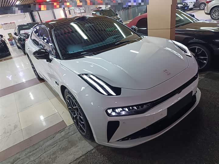 Фото 4 - Zeekr 001