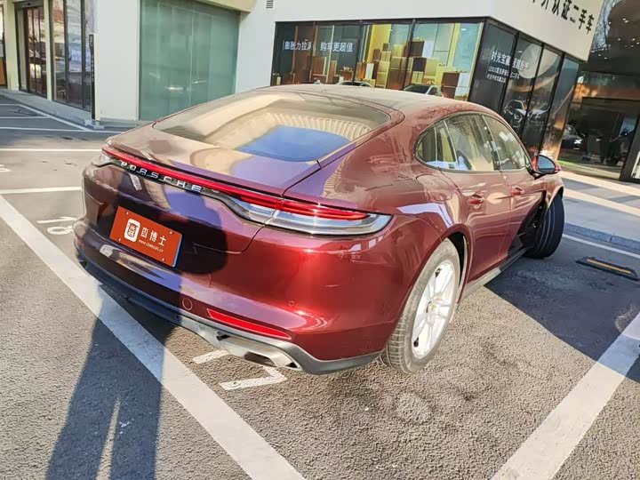 Фото 5 - Porsche Panamera