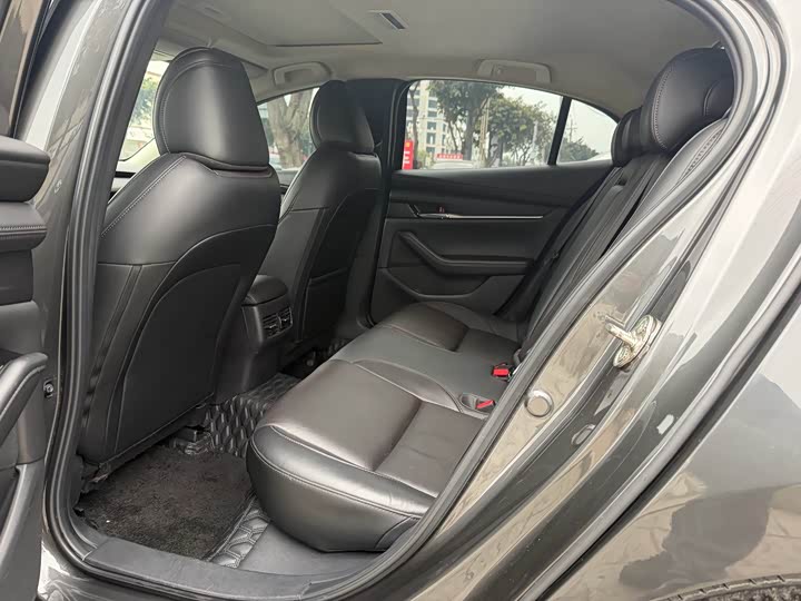 Фото 7 - Mazda 3 (Axela)