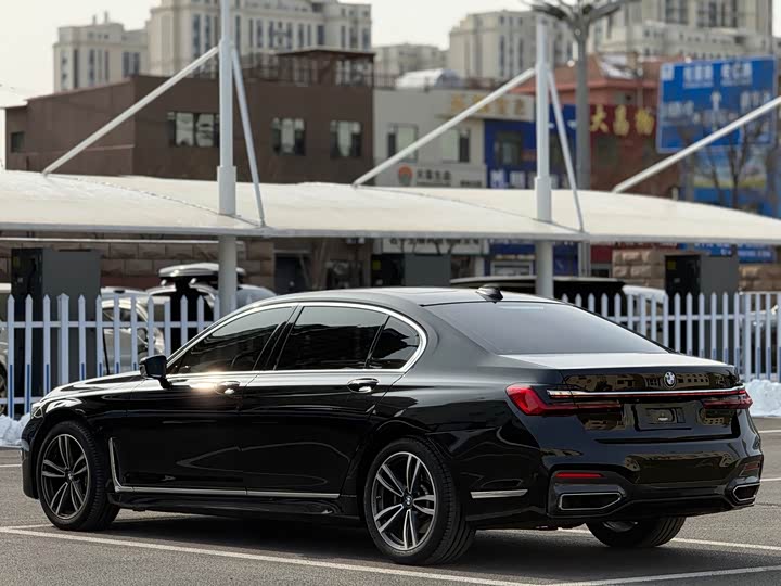 Фото 6 - BMW 7 Series