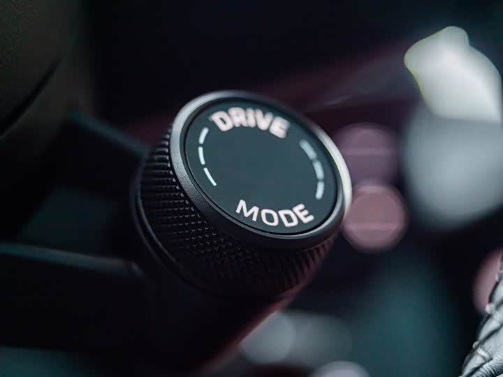 Photo 7 - Porsche Taycan