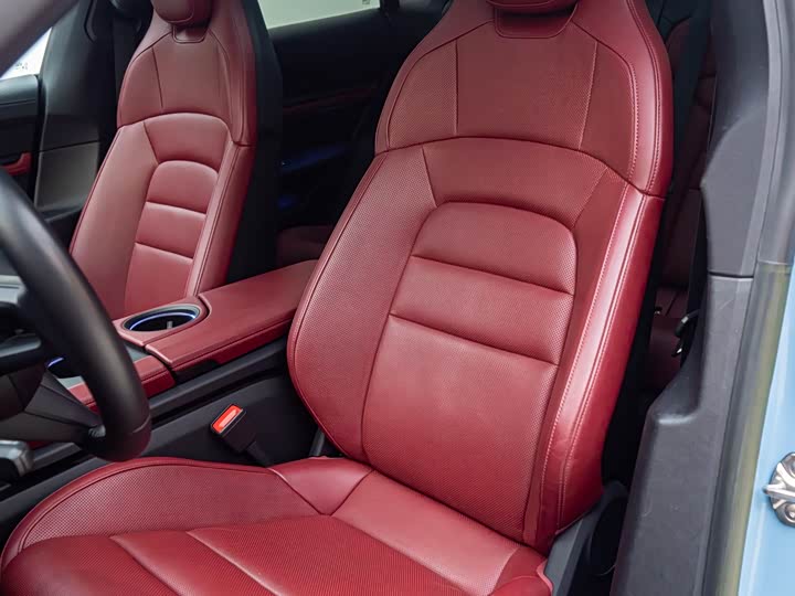 Photo 9 - Porsche Taycan