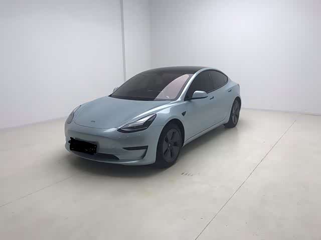 Фото 1 - Tesla Model 3