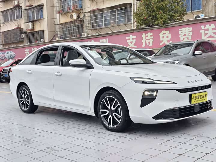 Фото 3 - Roewe D6