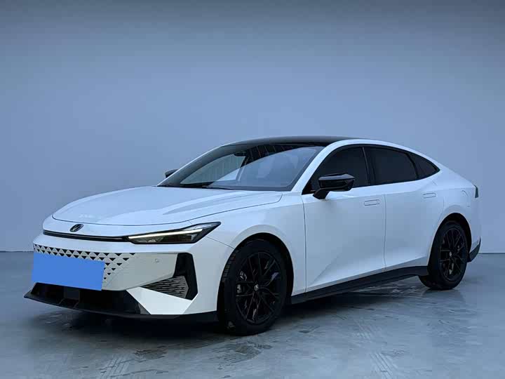 Фото 1 - Changan UNI-V