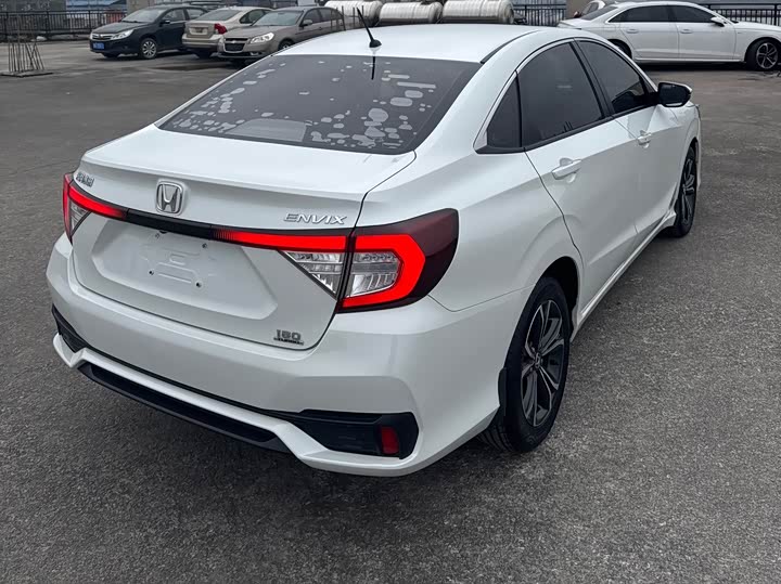 Фото 4 - Honda Envix