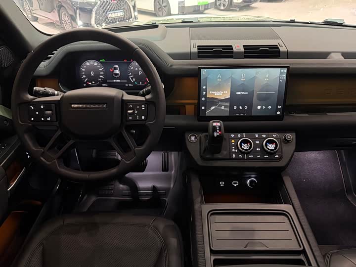 Фото 4 - Land Rover Defender