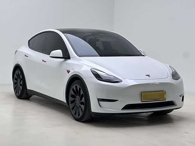 Фото 3 - Tesla Model Y