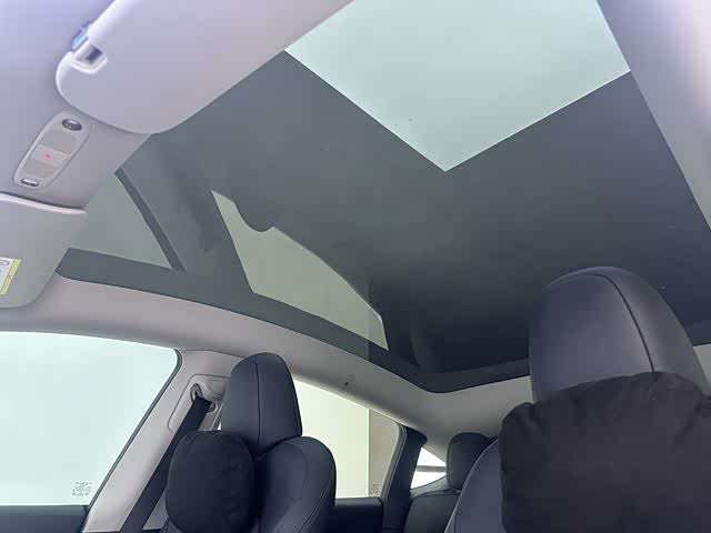 Фото 9 - Tesla Model Y