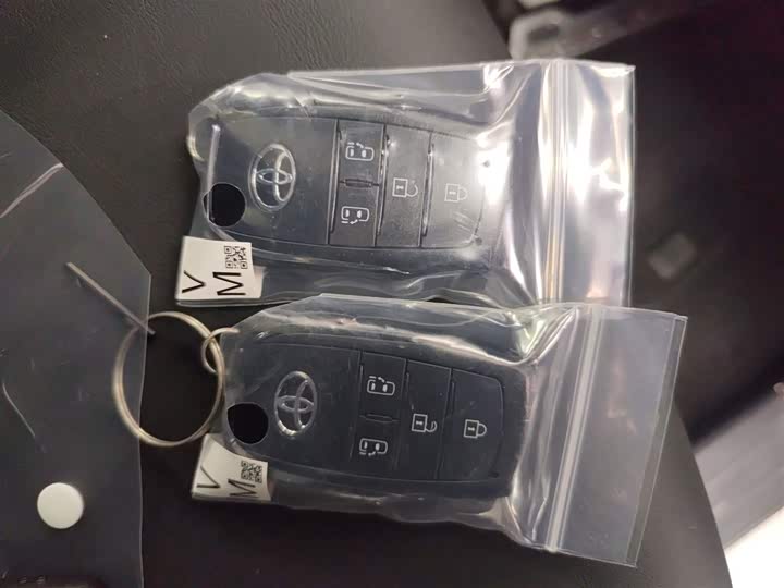 Фото 9 - Toyota Granvia