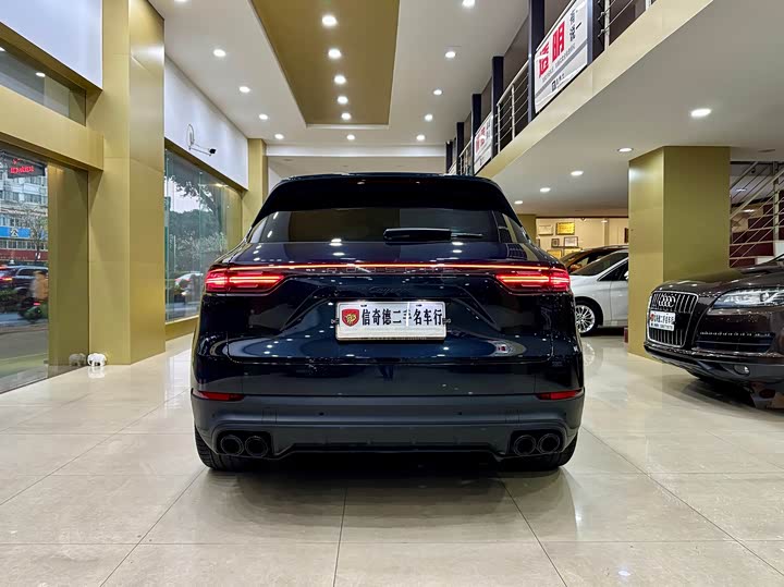 Фото 5 - Porsche Cayenne