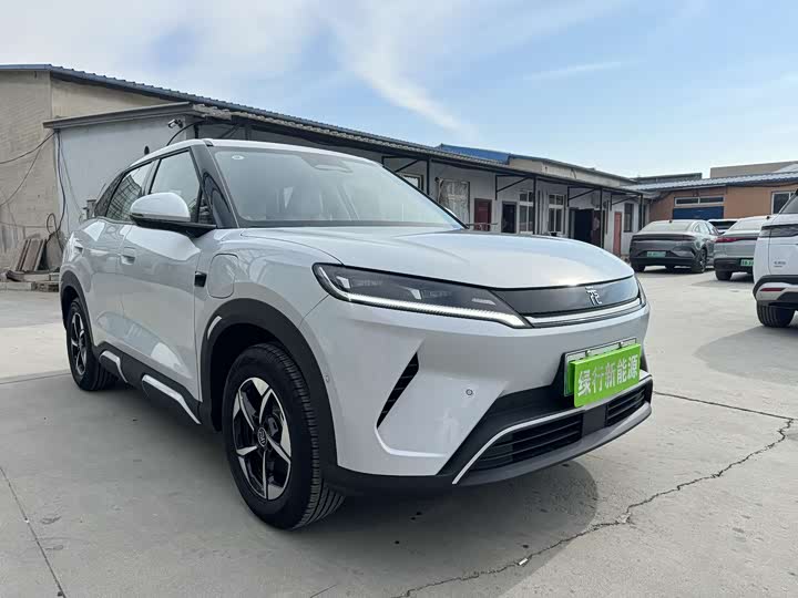 Фото 3 - BYD Yuan Up