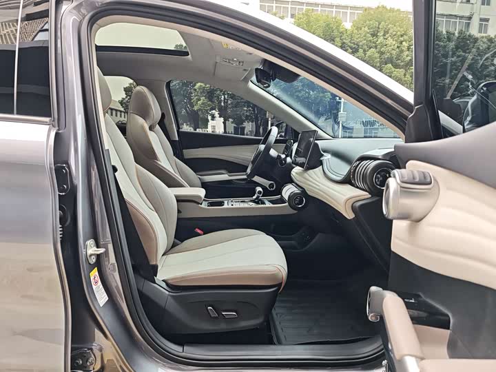 Фото 7 - BYD Yuan Plus