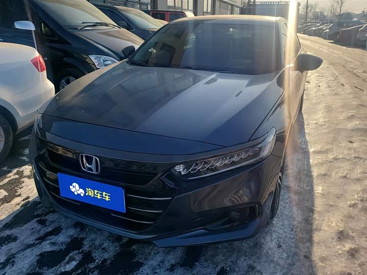 Фото 1 - Honda Accord