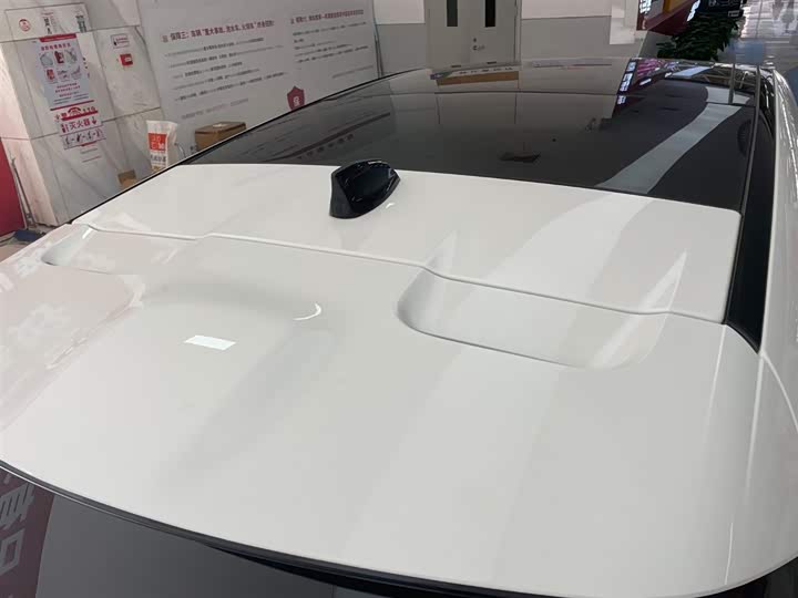 Фото 9 - Land Rover Range Rover Velar