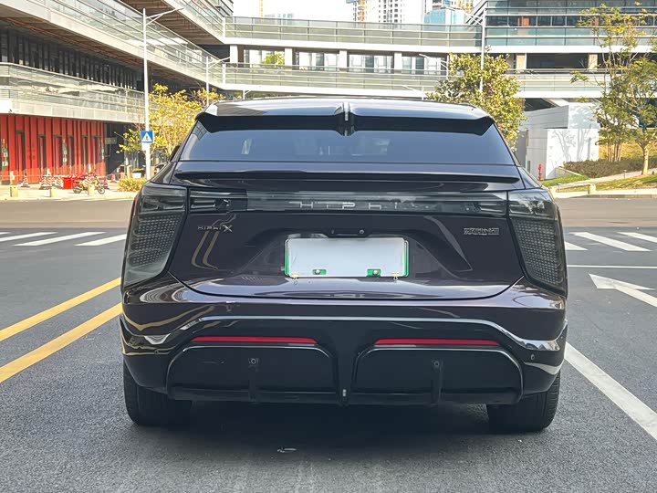 Фото 6 - HiPhi X