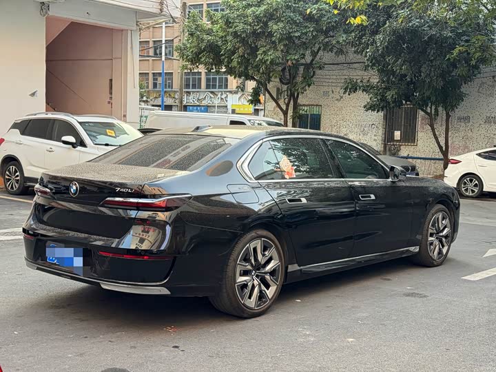 Фото 6 - BMW 7 Series