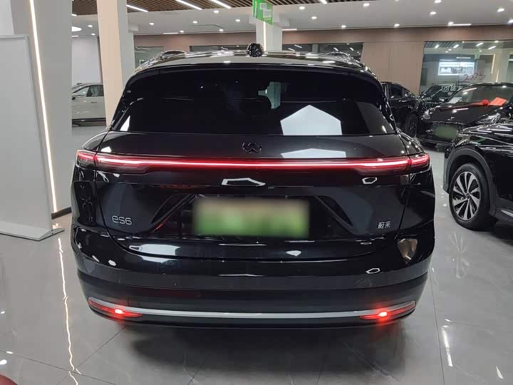 Фото 6 - Nio EC6