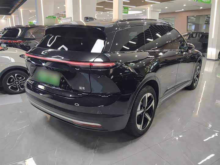 Фото 7 - Nio EC6