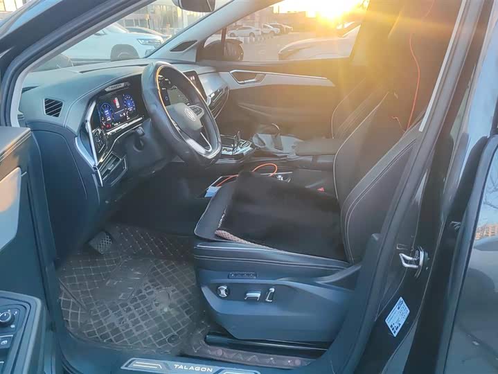 Фото 9 - Volkswagen Talagon