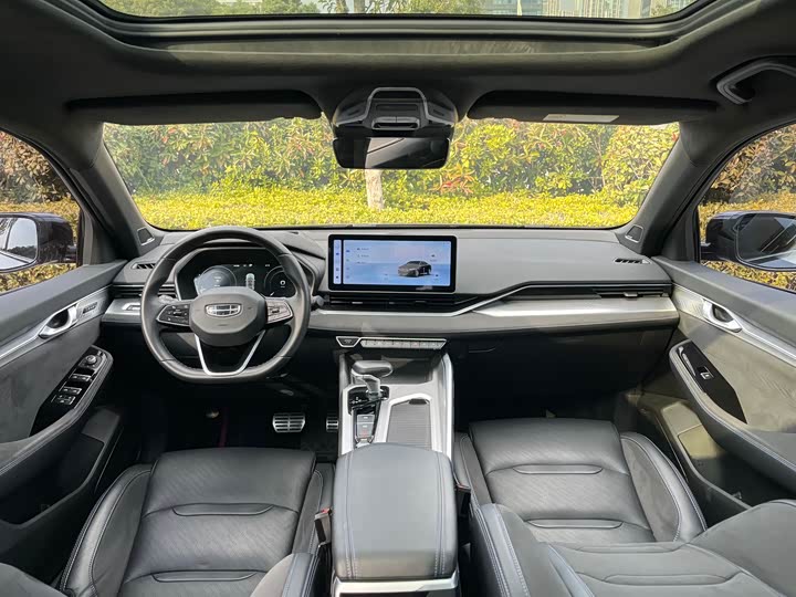 Фото 8 - Geely Preface