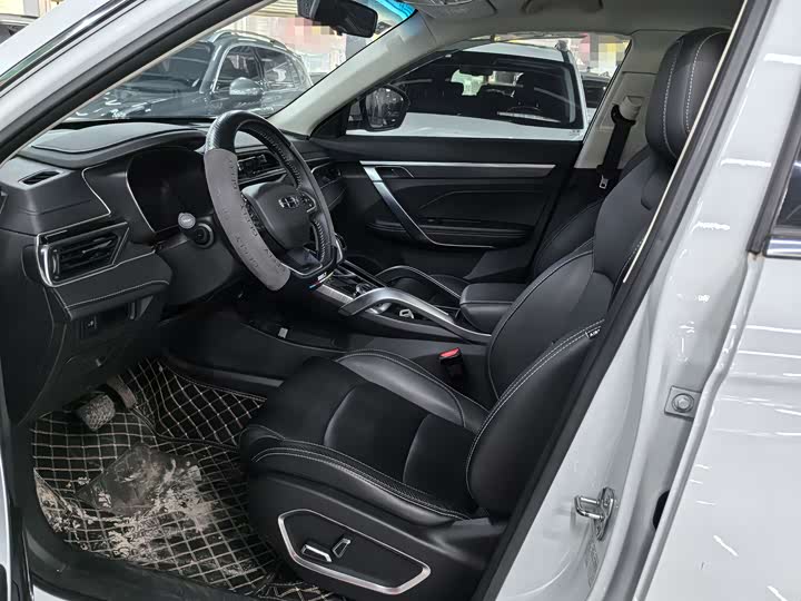 Фото 7 - Geely Atlas