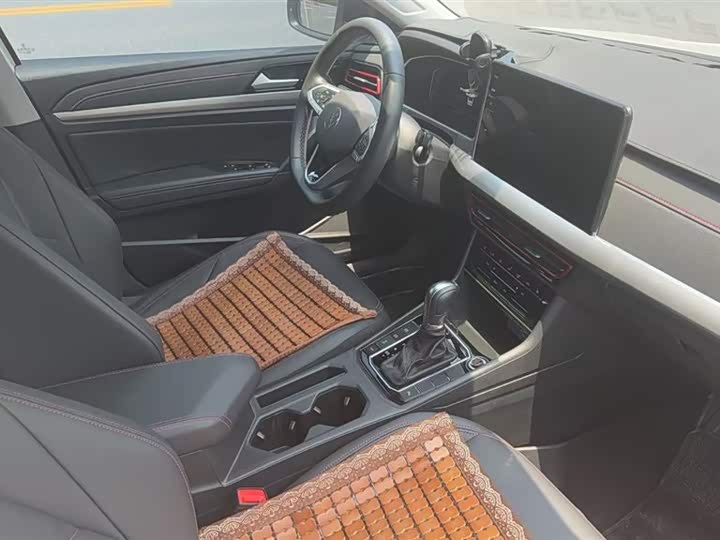 Фото 4 - Volkswagen Lavida