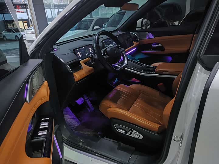 Фото 4 - XPeng G9