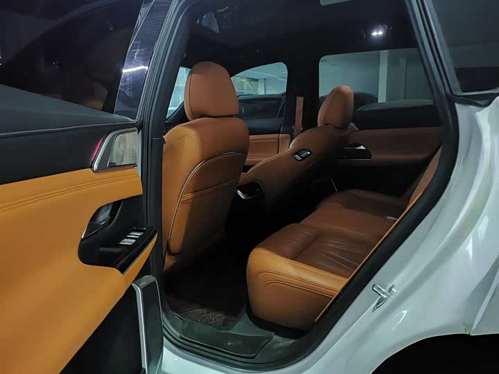 Фото 6 - XPeng G9