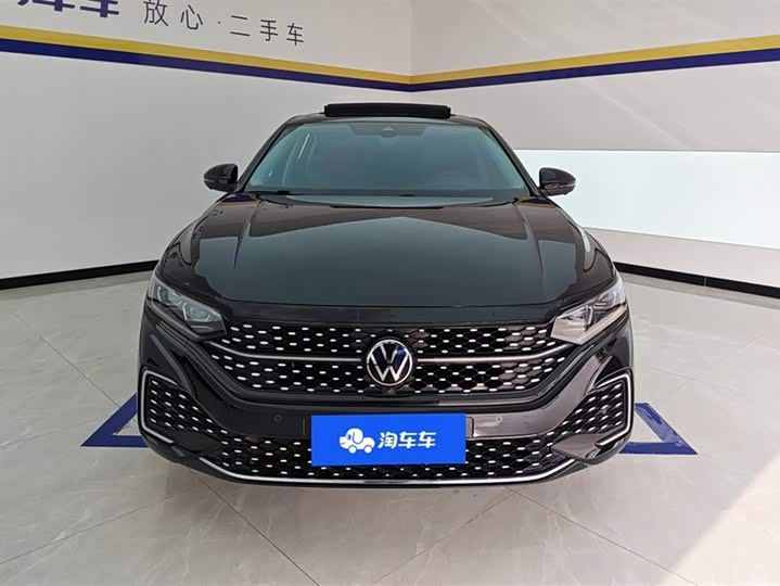 Фото 2 - Volkswagen Passat