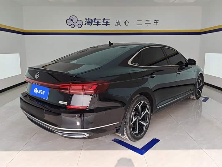 Фото 3 - Volkswagen Passat