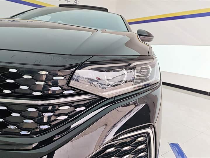 Фото 5 - Volkswagen Passat